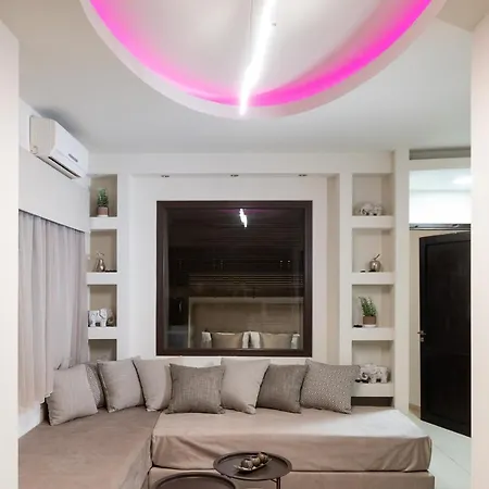 Pasiphae Lux Downtown Apartament
