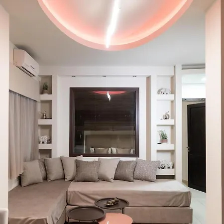 Pasiphae Lux Downtown Apartament